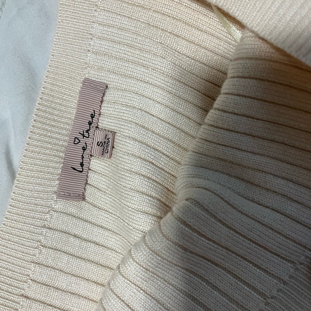 Shirt - Picture 5 of 6